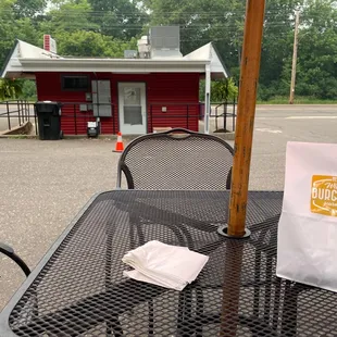 This is a take-out place. Nice selection of tables at the back of the parking lot