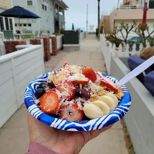 Acai bowl