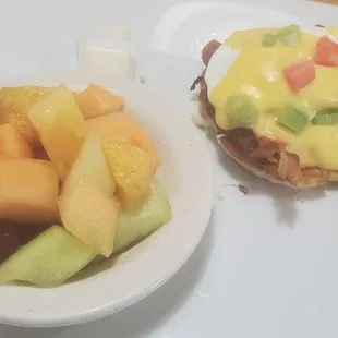 Bayou Benedict (single) and FRESH fruit