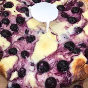 Cream cheese and blueberry dessert pizza