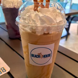 Salted Caramel Pretzel