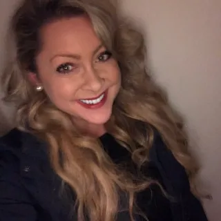 Amber V.