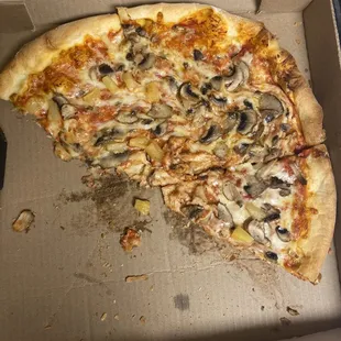 Our third pizza that was remade 2 times and waited over an hour for.