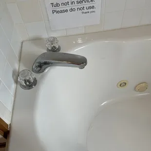 Jacuzzi tub in master bathroom