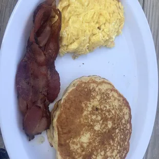 Kids pancake breakfast! So big.