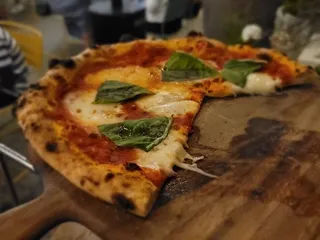 ENO Market & Pizzeria