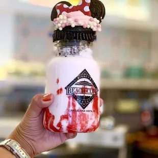 Strawberry Minnie Shake