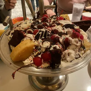 Kitchen Sink (serves four)