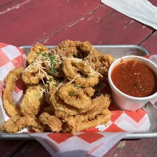 Calamari with Marinara Sauce