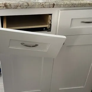 Self explanation drawer in kitchen
