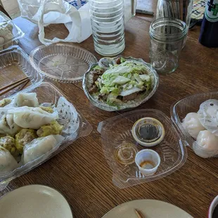 Spareribs w/ cabbage and rice, shu Mai, hargow, steamed pork and shrimp dumplings.