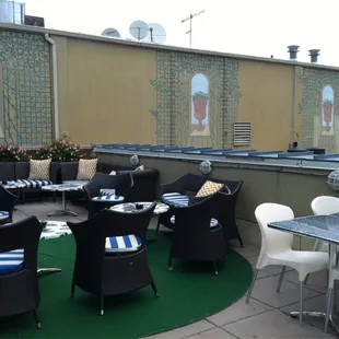 outdoor seating area