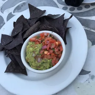 Happy hour guacamole