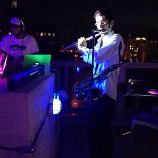 Alternating instruments