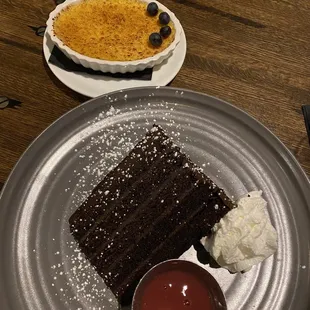 Creme Brûlée &amp; Chocolate Cake Desserts