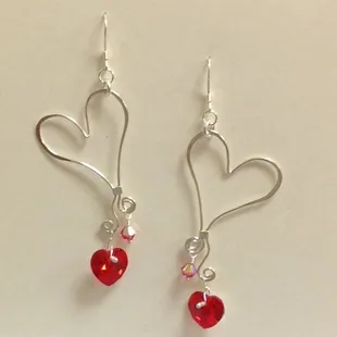 Hand made heart earring with 925 steering silver wires and Swarovski crystals