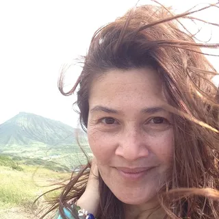 Mari Jovan F.