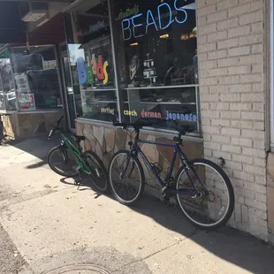 Who can't help but LOVE a shop that you can bike to?