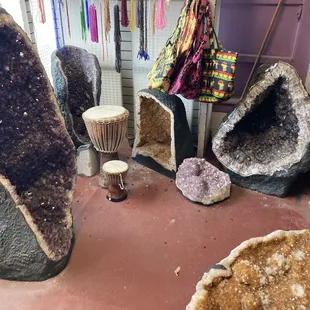 Large geodes and strung beads in the entrance