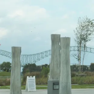 Quick stop for a picture of the bridge. Then on to Nashville. TbT picture. October 2015