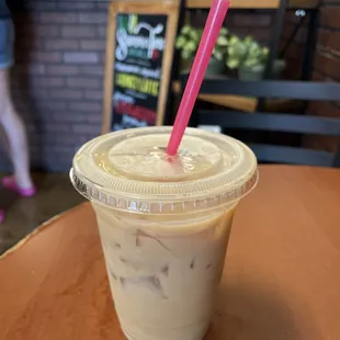 Iced vanilla latte