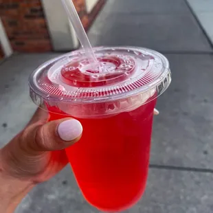 Strawberry lemonade