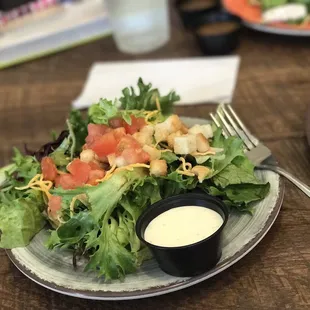 Side salad very good and for only $3, can&apos;t beat that deal.