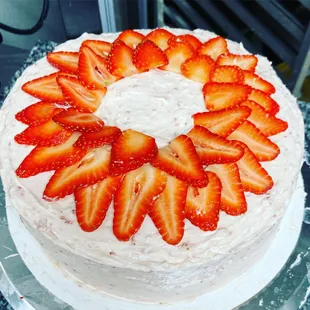 Strawberry Dream cake