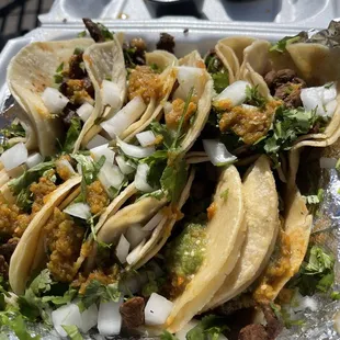 Tacos with toppings