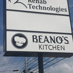 a sign for beanos kitchen