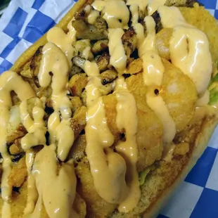 Fried shrimp po boy w/grilled chicken