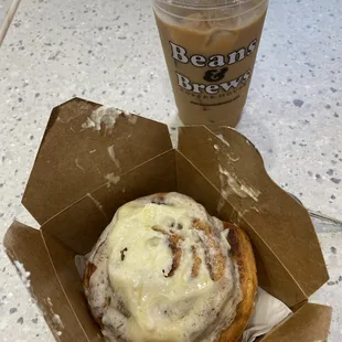 Cold brew and cinamon roll