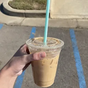 Iced vanilla latte