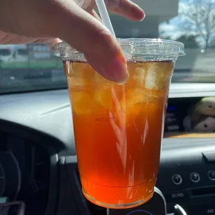 Medium Iced Tea Tropical