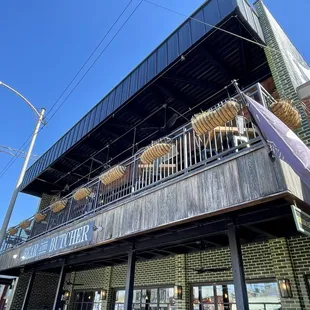 outside, ramen and noodles