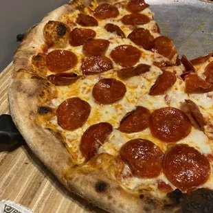 The Spencerville Pizza yummy, not greasy goodness