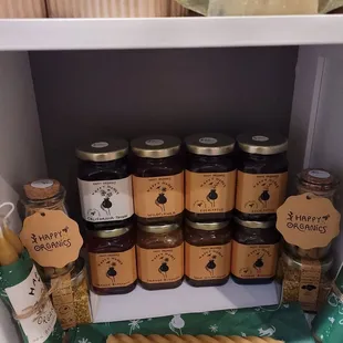 Beeswax candles organic bee pollen allergies bee gone