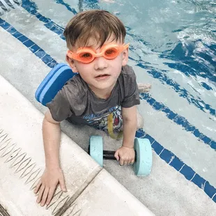 Bear Paddle provides everything you need - including goggles.