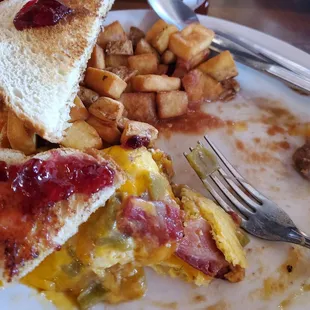 Food s000 good. Great cook and sweet fast service.