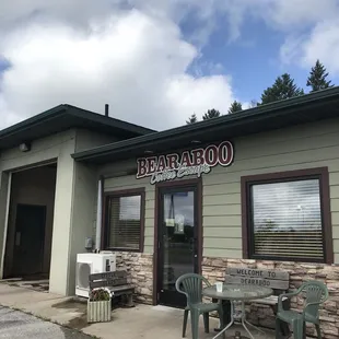 Shares a building with a car wash - don't let that deter you at all, it's quiet inside and no hint of car wash scent!