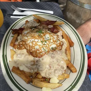 Breakfast Poutine