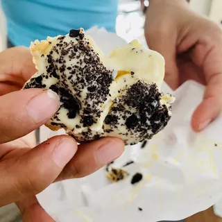 Oreo Eclair cream puff