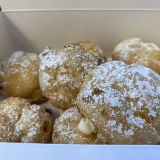 12 Mini Cream Puffs