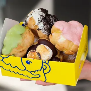 Beard Papa's Sweets Cafe