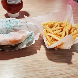 Gouda burger and fries