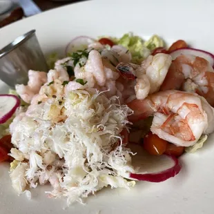 Deluxe seafood cocktail