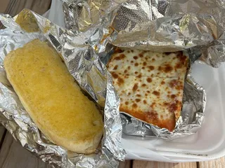 Annie's Pizza