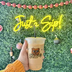 Mac Attack - White chocolate, macadamia nut