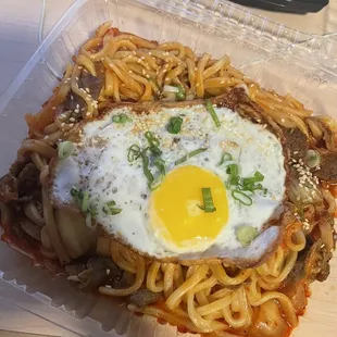 food, ramen and noodles