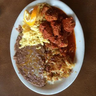 Carne so juicy and moist, chile full of flavor. Wonderful!